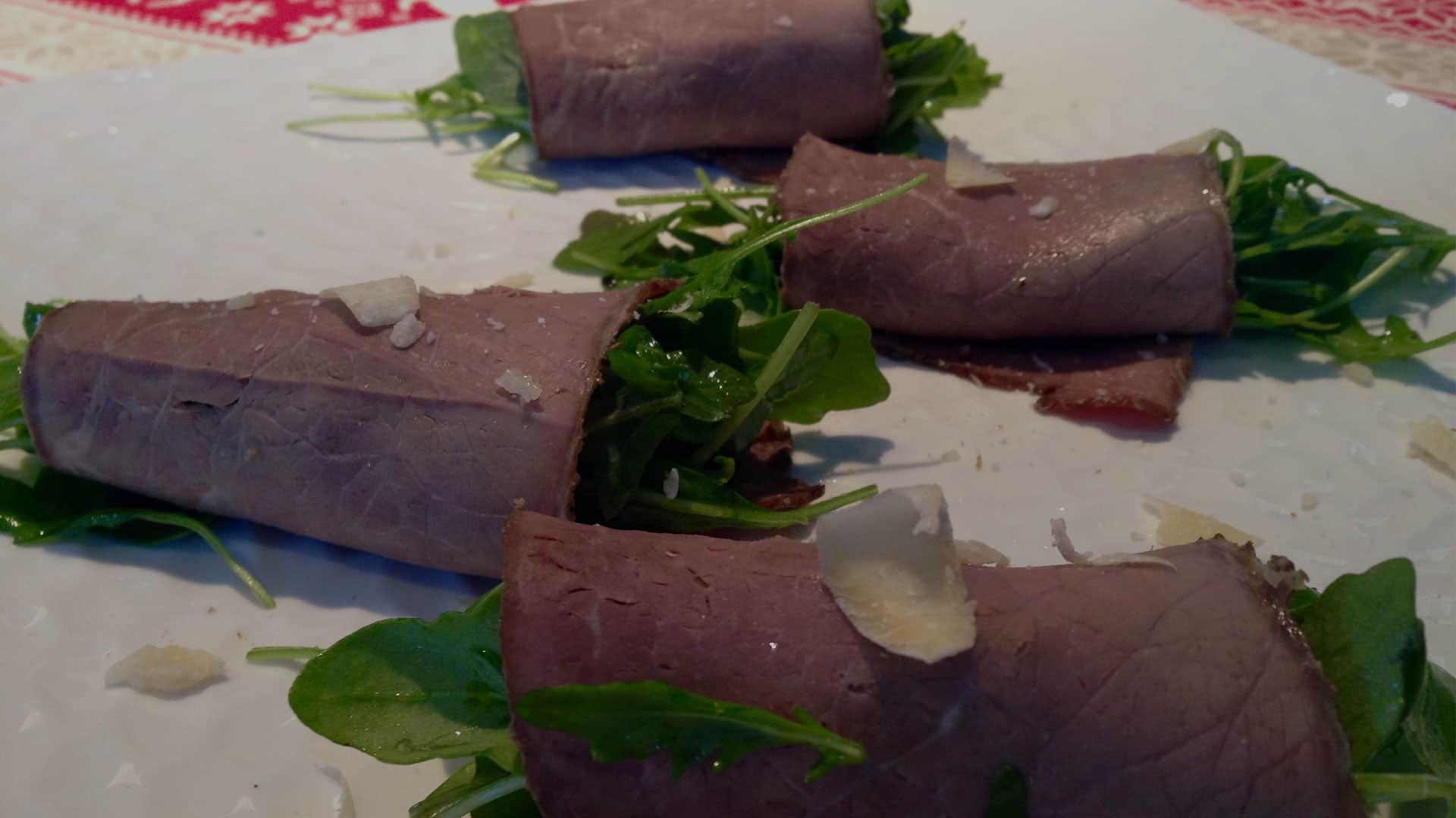 Roast Beef and Arugula Bundles